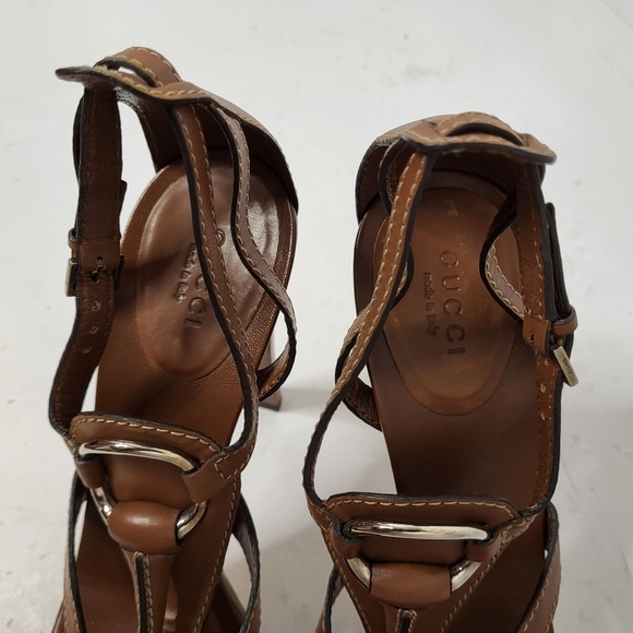 Gucci Hasler Horsebit Accent T-Strap Sandals in Brown Leather Size 39 - Picture 11 of 15